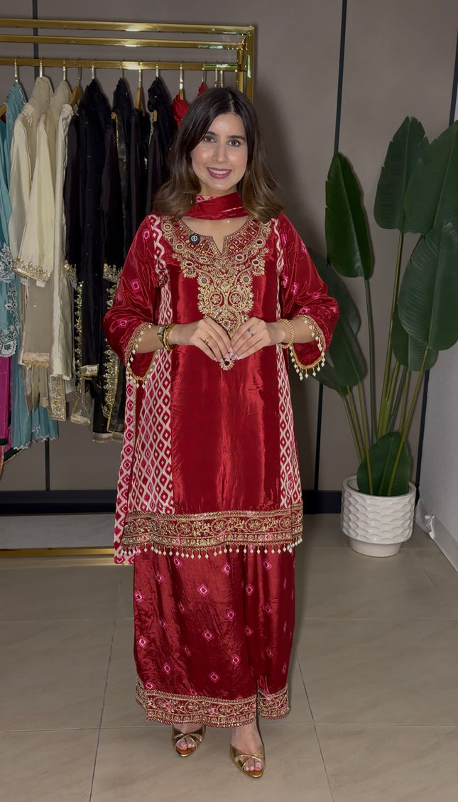 Mehroon Karwa Special Outfit