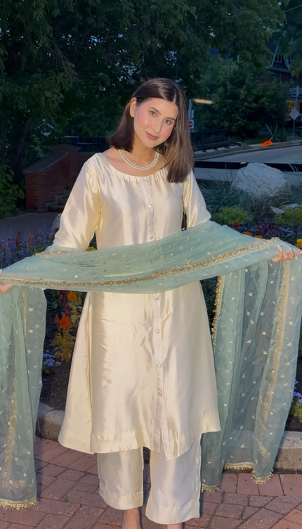 Ivory sea green Aline fit