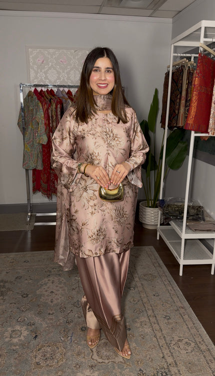 Rose Gold Farshi Suit
